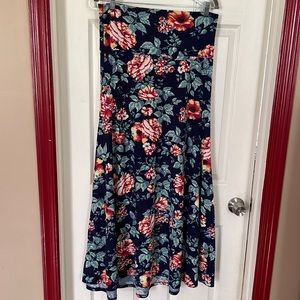 ⭐️ BOGO ⭐️ Lularoe L Maxi skirt EUC